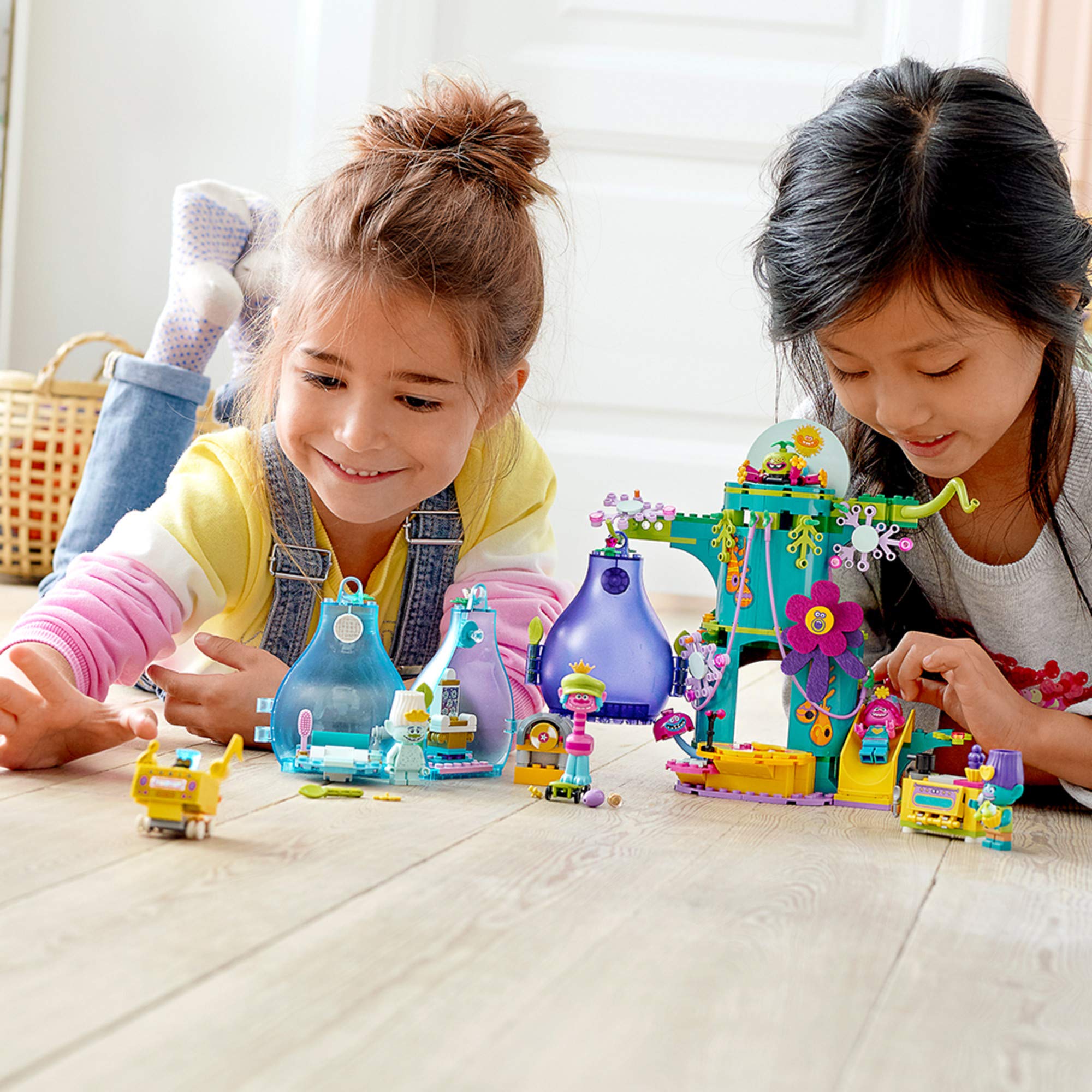 Foto 4 pulgar | Kit de Construcción Lego Trolls World Tour Pop Village 41255 380 Piezas - Venta Internacional