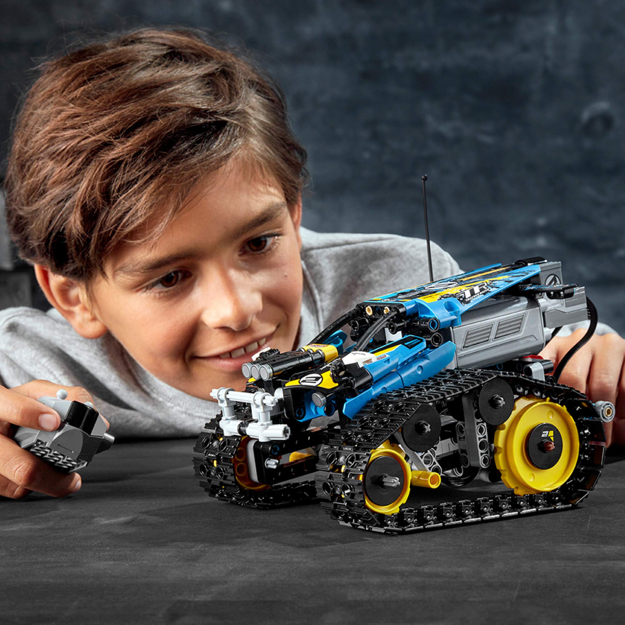 Foto 3 | Kit de Construcción Lego Technic Stunt Racer con Control Remoto 42095 - Venta Internacional