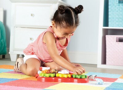 Foto 4 | Recursos De Aprendizaje Sobre Juguetes Motrices Finos Build & Spin: Farm Friends - Venta Internacional.