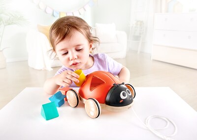 Foto 3 | Mariquita Para Clasificar Formas E0364 Hape Lleva A Tu Mariquita De Paseo Con La Cuerda De Arrastre