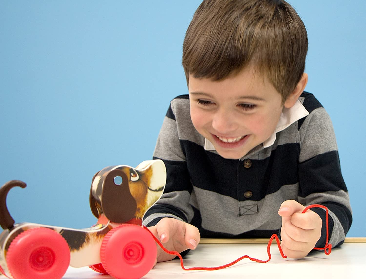 Foto 4 pulgar | Toy Fisher-price Little Snoopy Wobbles Ears Se Balancean Hacia Atrás Y Hacia Atrás - Venta Internacional.