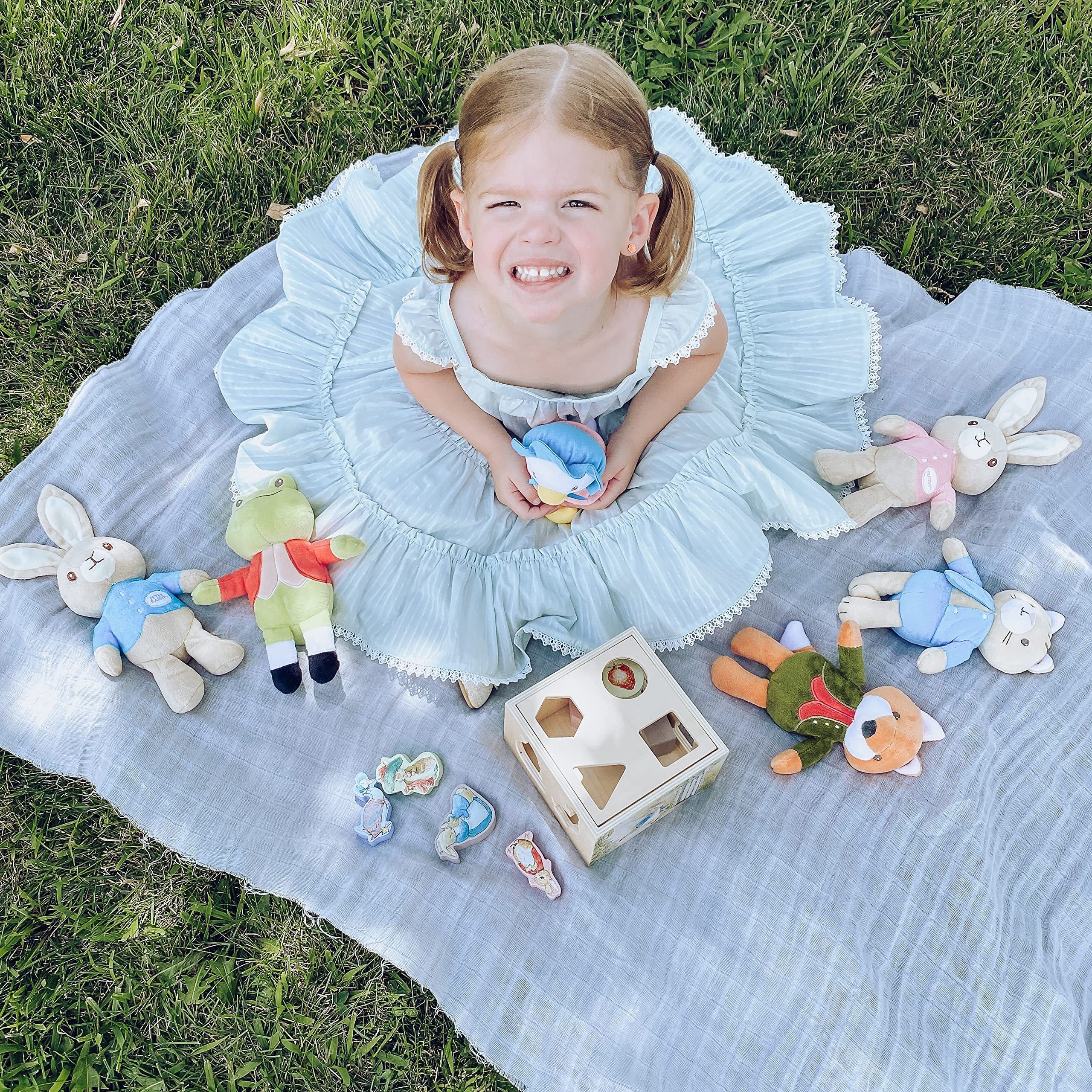 Foto 7 | Clasificador De Formas Que Los Niños Prefieren Beatrix Potter Peter Rabbit Wood - Venta Internacional.