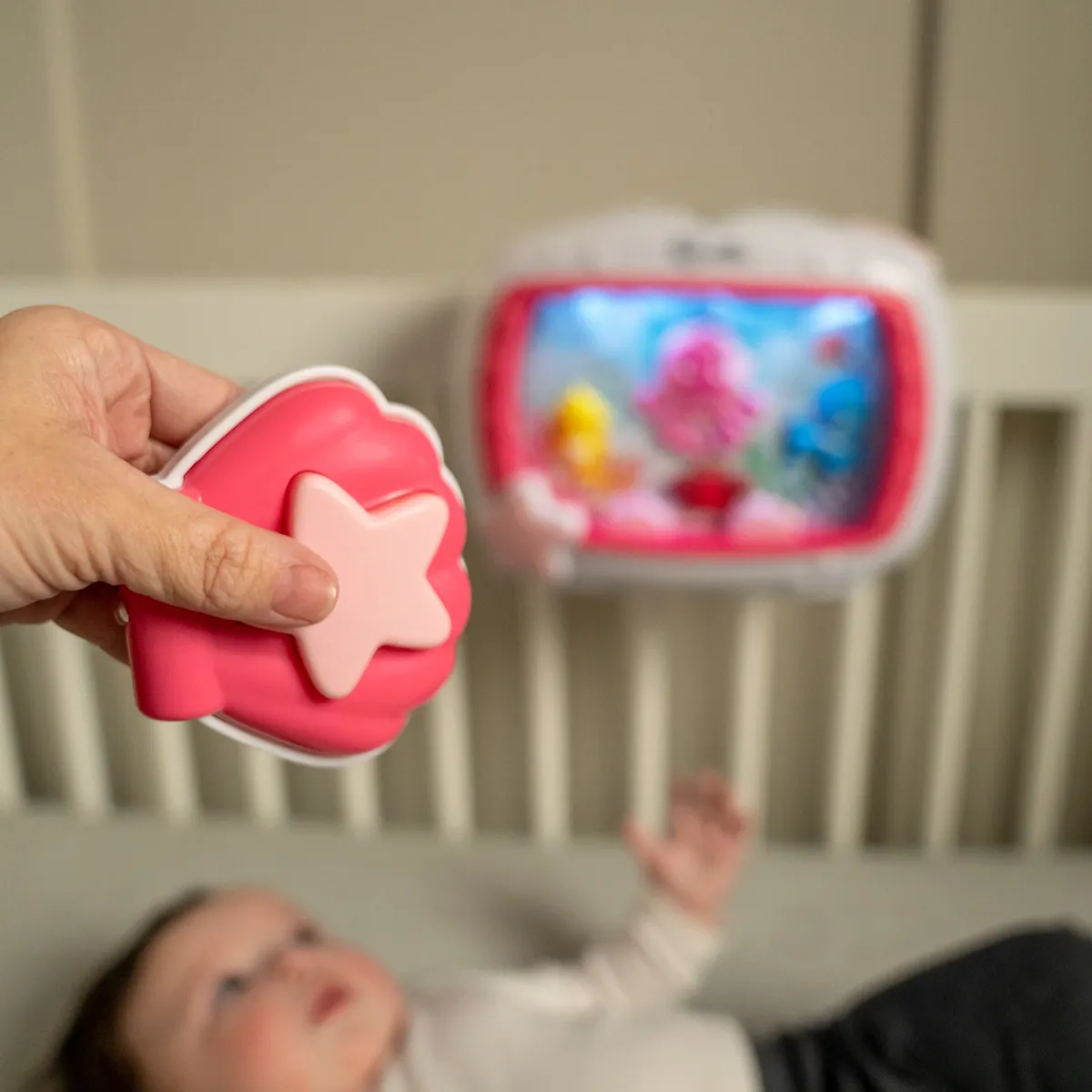 Foto 9 pulgar | Juguete Musical Baby Einstein Sea Dreams Soother Pecera Rosa