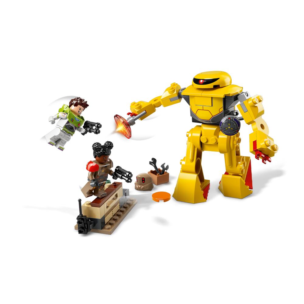 Foto 3 pulgar | Lego Disney Lightyear Duelo Contra Zyclops 76830