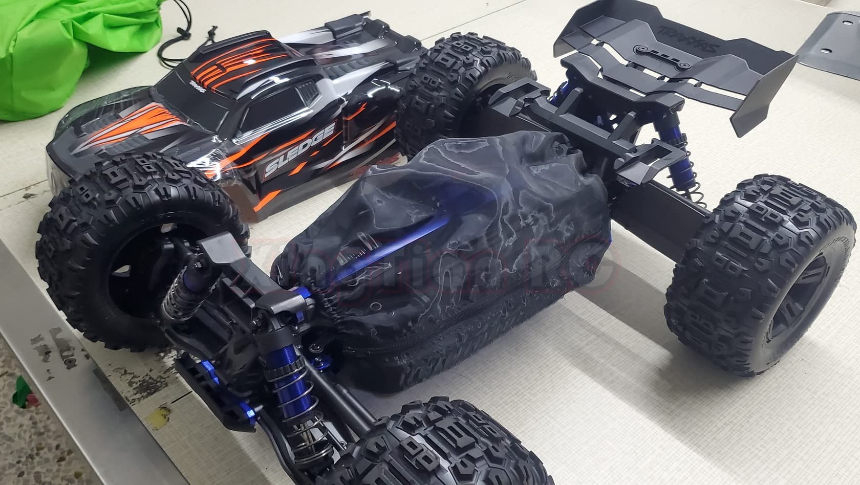 Foto 6 pulgar | Cubierta Antisuciedad Chassis Guard Para Traxxas 1/8 Sledge 95076-4 - Venta Internacional.