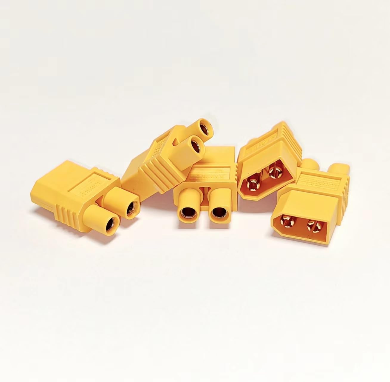 Foto 2 pulgar | Lote De Adaptadores Amass Xt60 Macho A Ec3 Hembra Para Fpv Rc Power (5) - Venta Internacional.