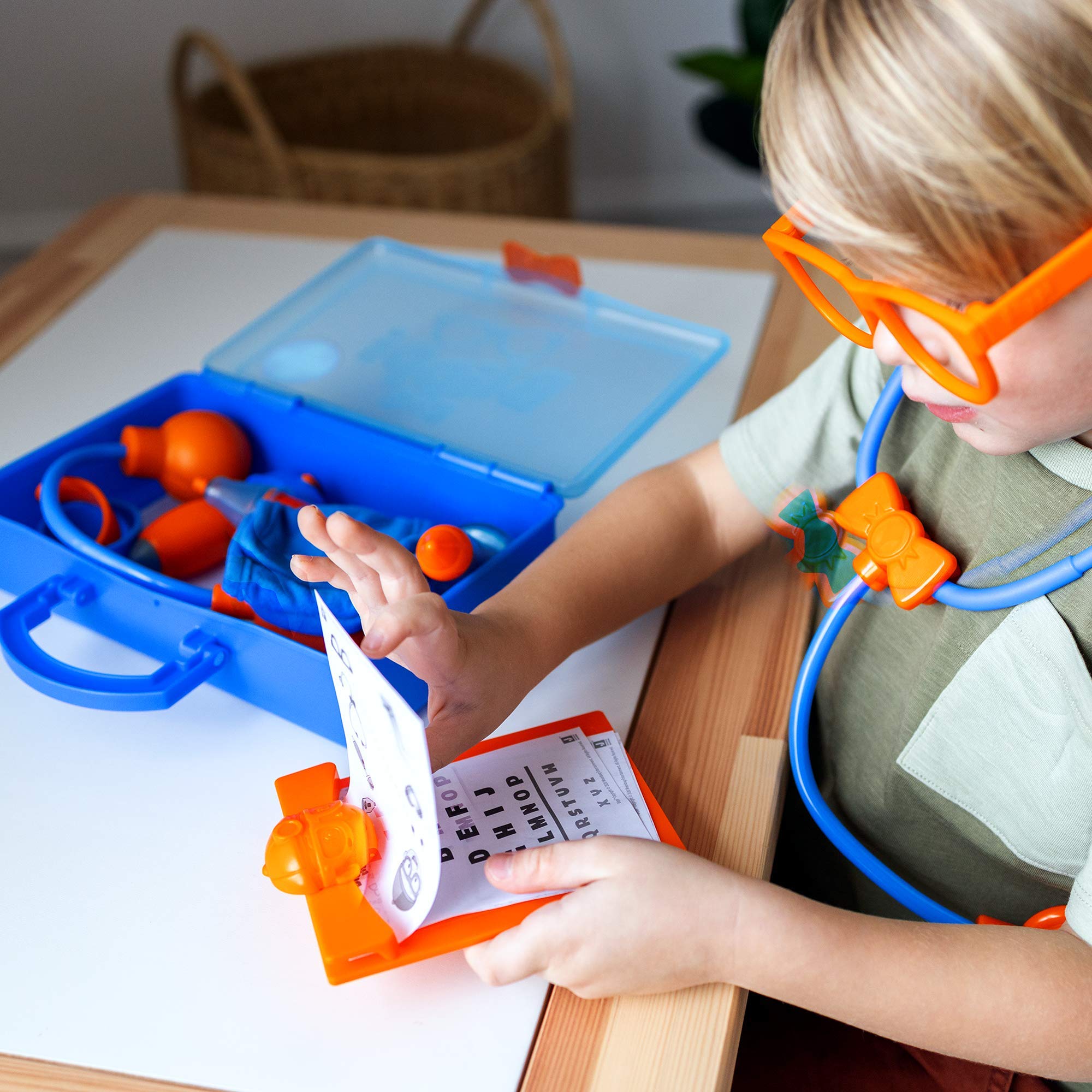 Foto 8 pulgar | Doctor Playset Blippi Con Estetoscopio, Gafas, Bolsa Y Más - Venta Internacional.