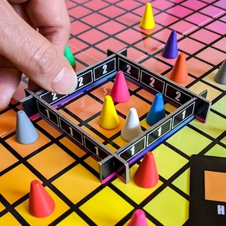 Foto 2 | Juego De Mesa Hues And Cues Vibrant Colour Adivinando Entre 3 Y 10 Jugadores - Venta Internacional.