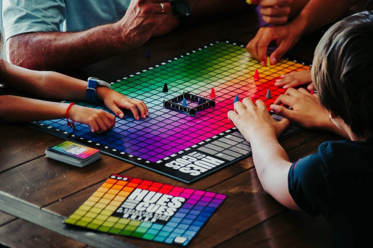 Foto 4 pulgar | Juego De Mesa Hues And Cues Vibrant Colour Adivinando Entre 3 Y 10 Jugadores - Venta Internacional.