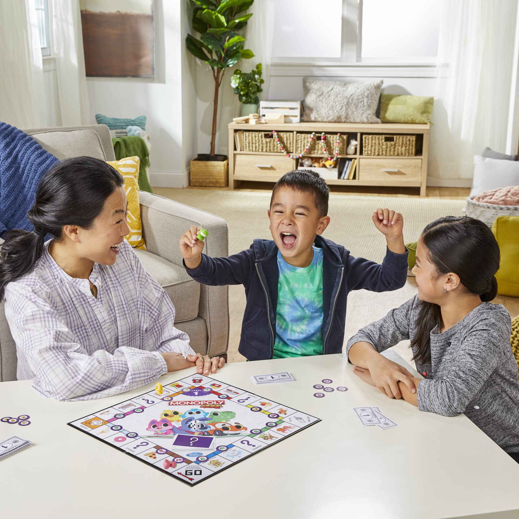 Foto 8 pulgar | Juego De Mesa Monopoly Junior Hasbro Gaming 2-lided 2 Games 4+ - Venta Internacional.