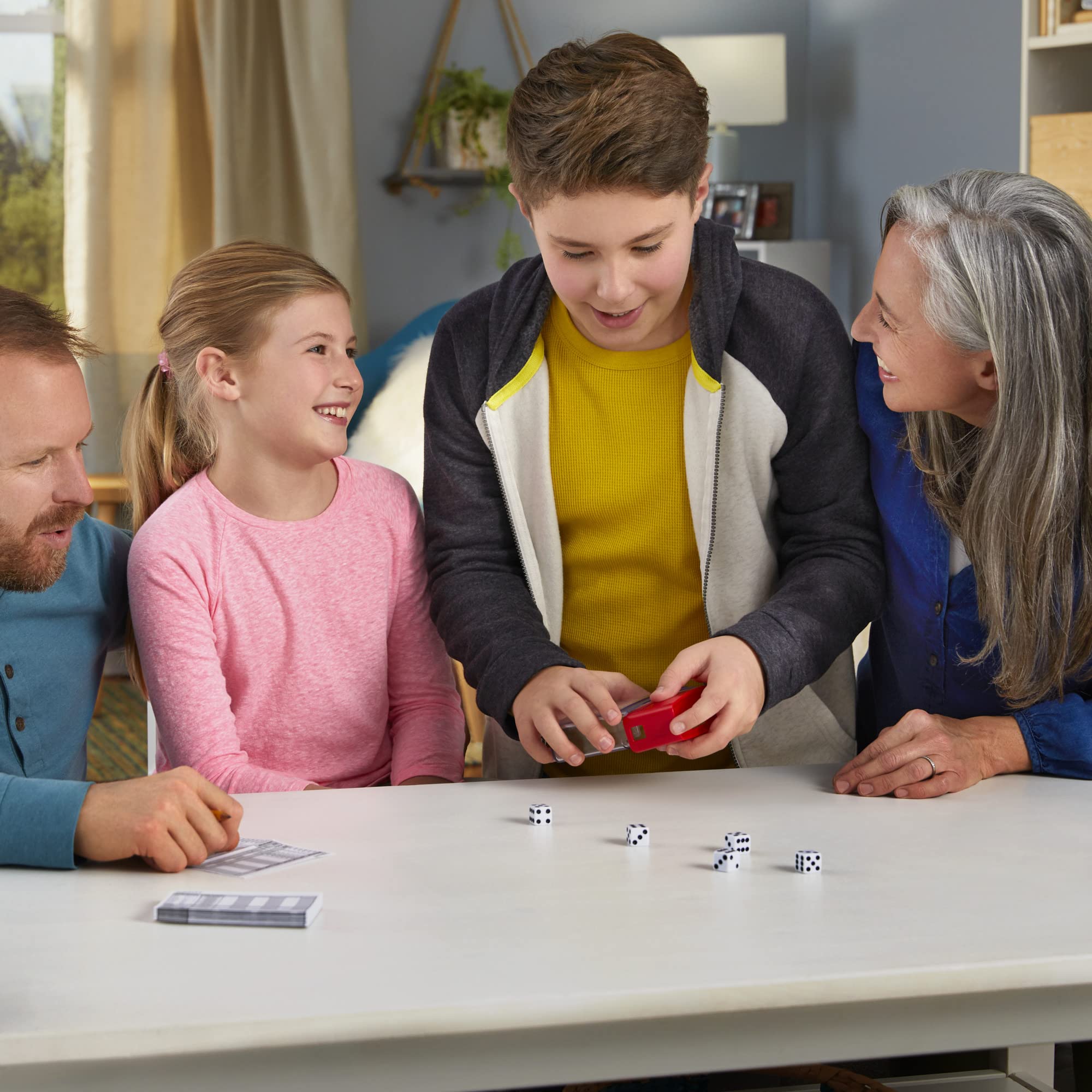 Foto 6 pulgar | Juego de Mesa Hasbro Gaming Yahtzee Fast-playing- Venta Internacional