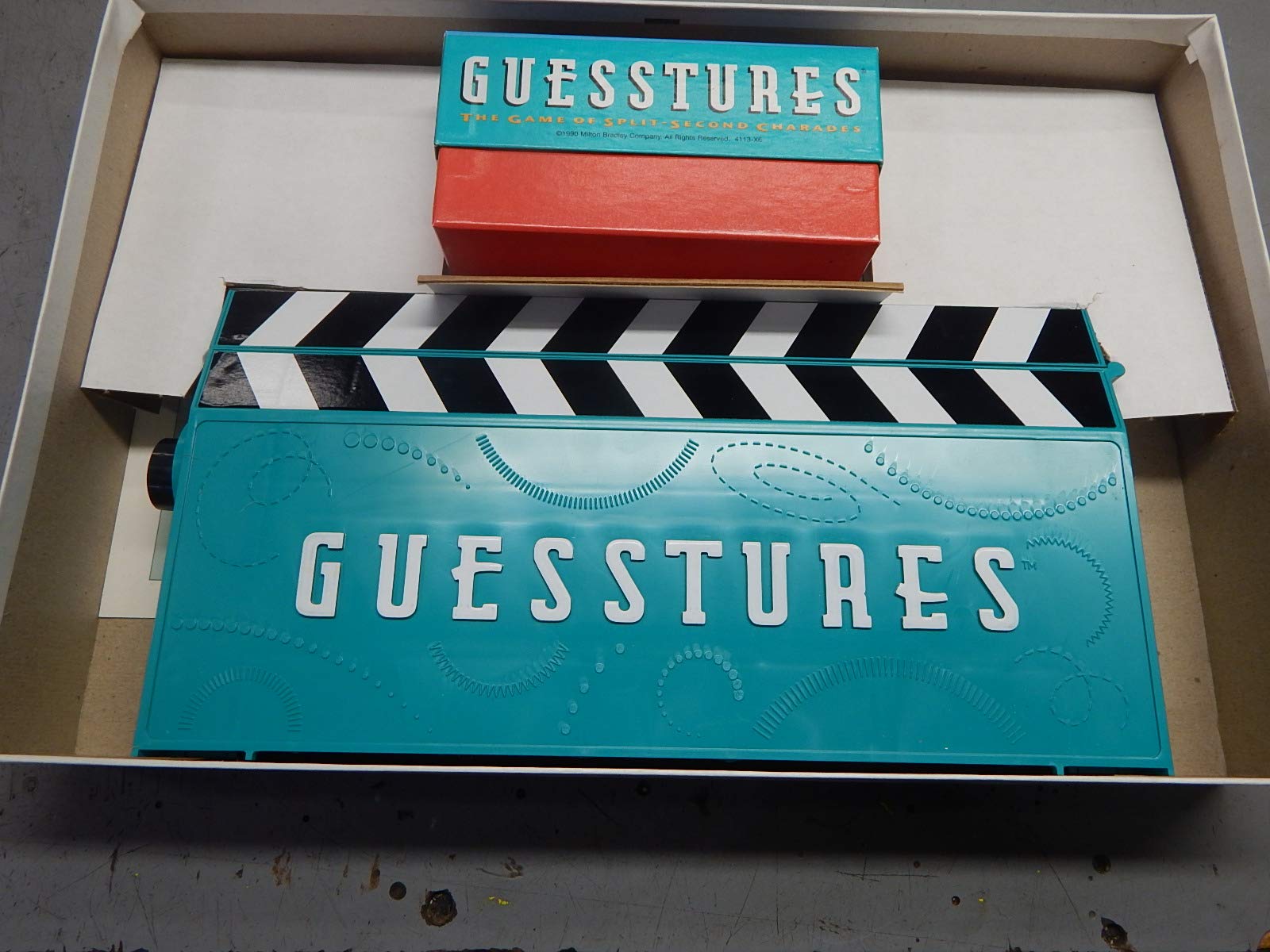 Foto 4 pulgar | Juego De Mesa Hasbro Guesstures - El Juego De Las Charadas En Fracciones De Segundo - Venta Internacional.