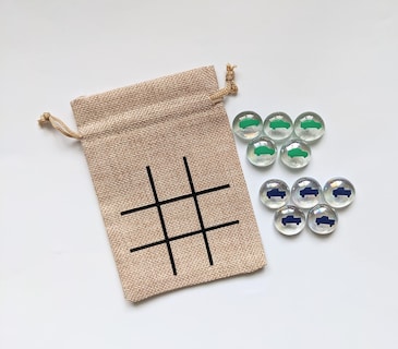 Foto 2 | Set Tic Tac Toe Con Temática De Cumpleaños Para Transporte De Coches Y Camiones - Venta Internacional.