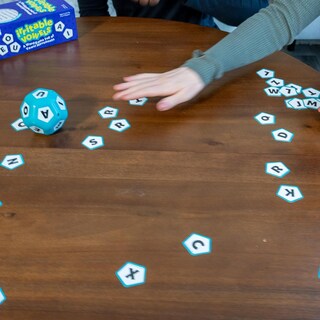 Foto 5 | Juego De Palabras Juegos Universitarios Vocales Irritables Jumpy Bouncy - Venta Internacional.