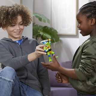 Foto 4 | Juego Hasbro Bop It! Edición Leonardo De Teenage Mutant Ninja Turtles - Venta Internacional.