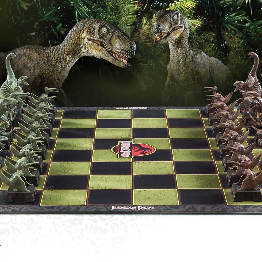 Foto 3 pulgar | Set De Ajedrez The Noble Collection Jurassic Park Con 32 Dinosaurios - Venta Internacional.