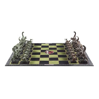 Foto 4 | Set De Ajedrez The Noble Collection Jurassic Park Con 32 Dinosaurios - Venta Internacional.
