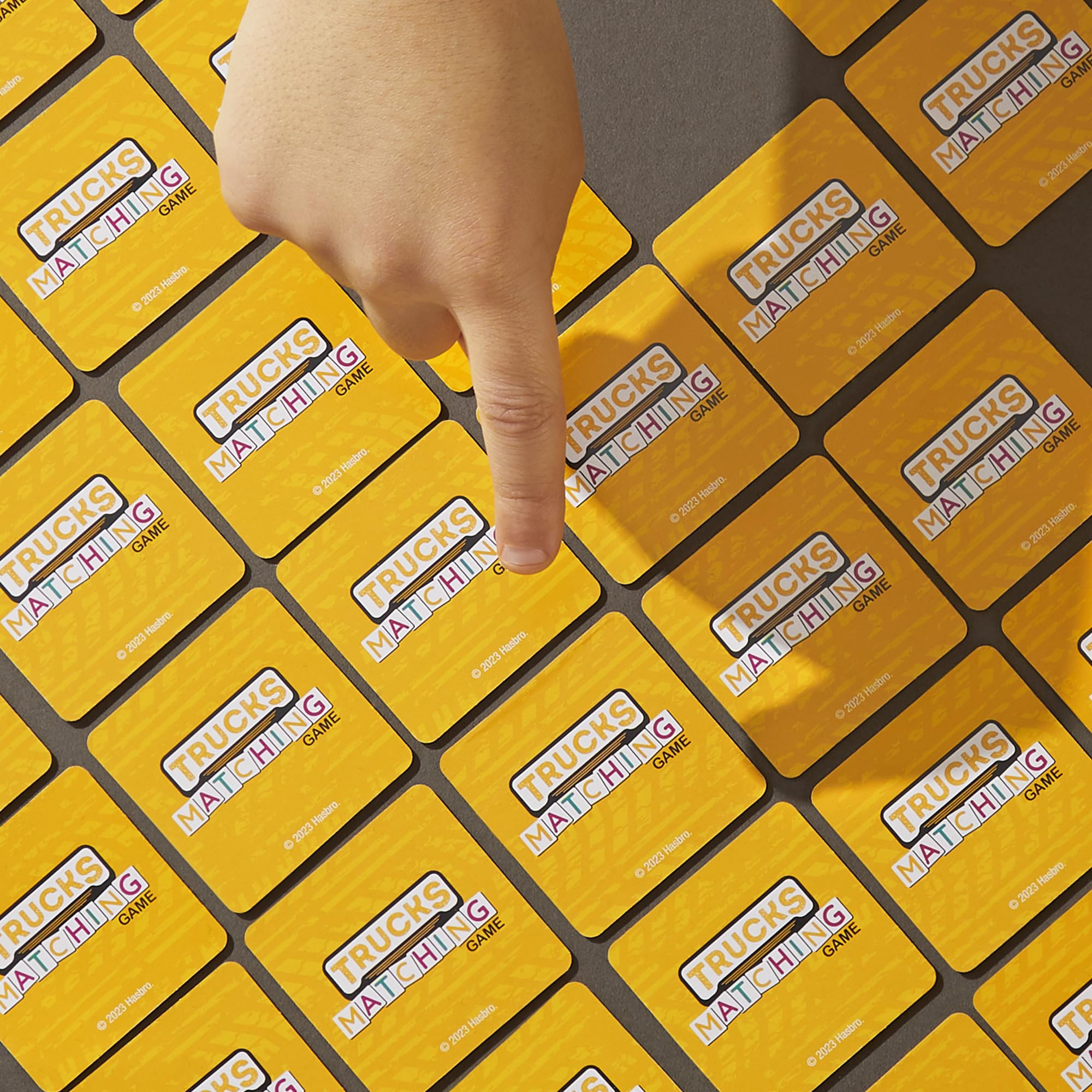 Foto 5 pulgar | Juego De Tarjetas De Memoria Hasbro Gaming Trucks Matching 3+ Years - Venta Internacional.
