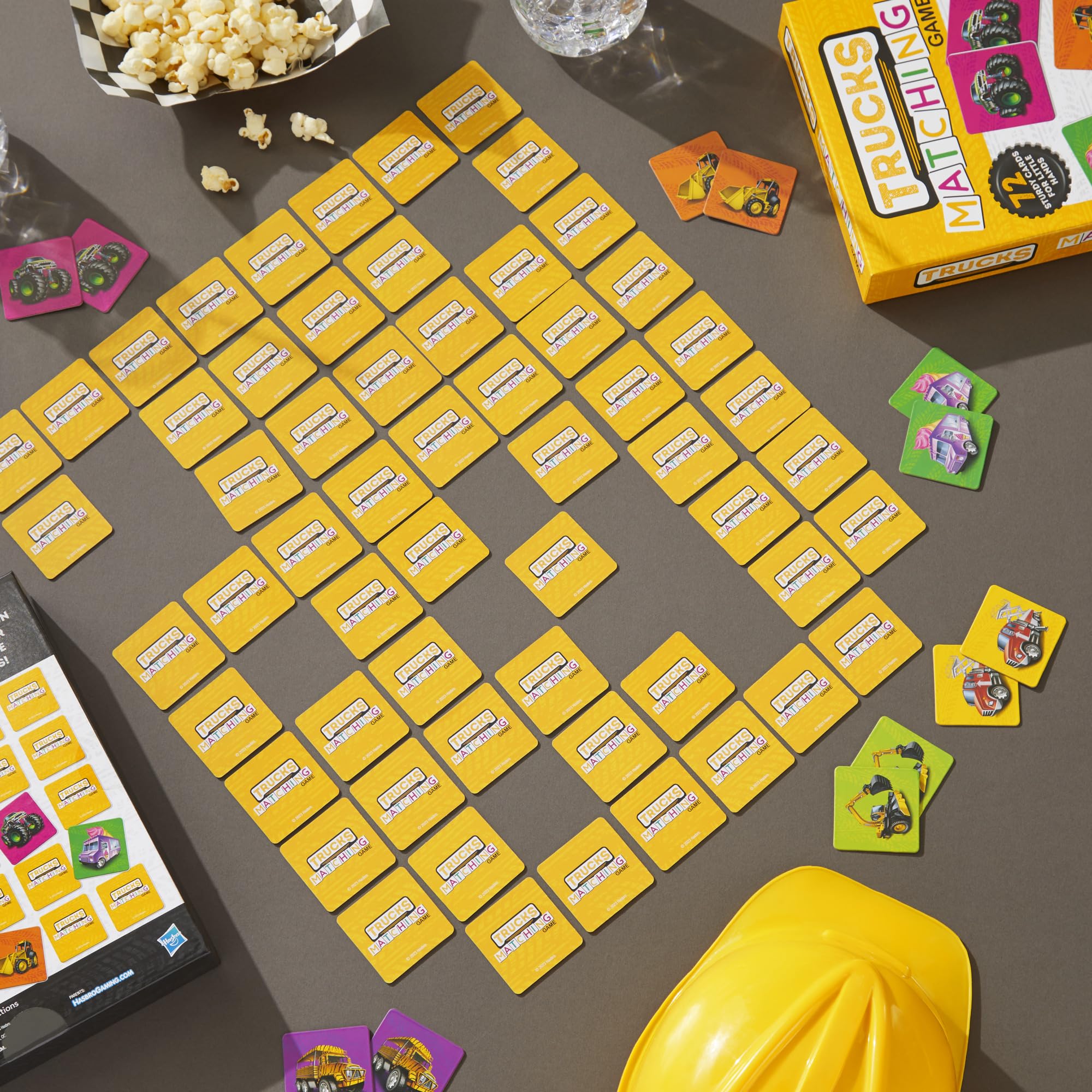 Foto 7 | Juego De Tarjetas De Memoria Hasbro Gaming Trucks Matching 3+ Years - Venta Internacional.