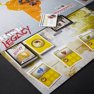 Foto 5 | Juego De Mesa Hasbro Gaming Risk Legacy Strategy Desde Hace Más De 13 Años - Venta Internacional.