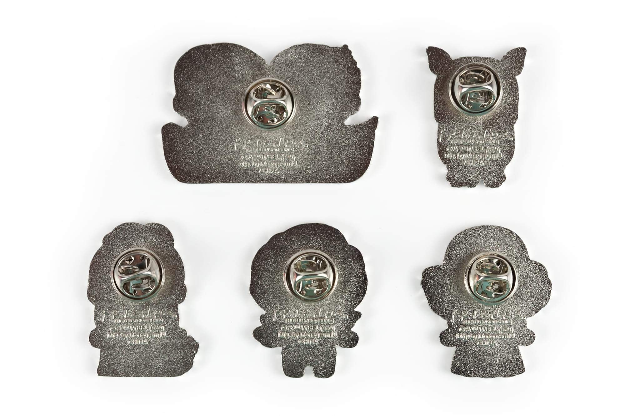 Foto 3 | Set De Alfileres Esmaltados Con Monograma Sdcc 2020 Toynk Exclusive Friends - Venta Internacional.