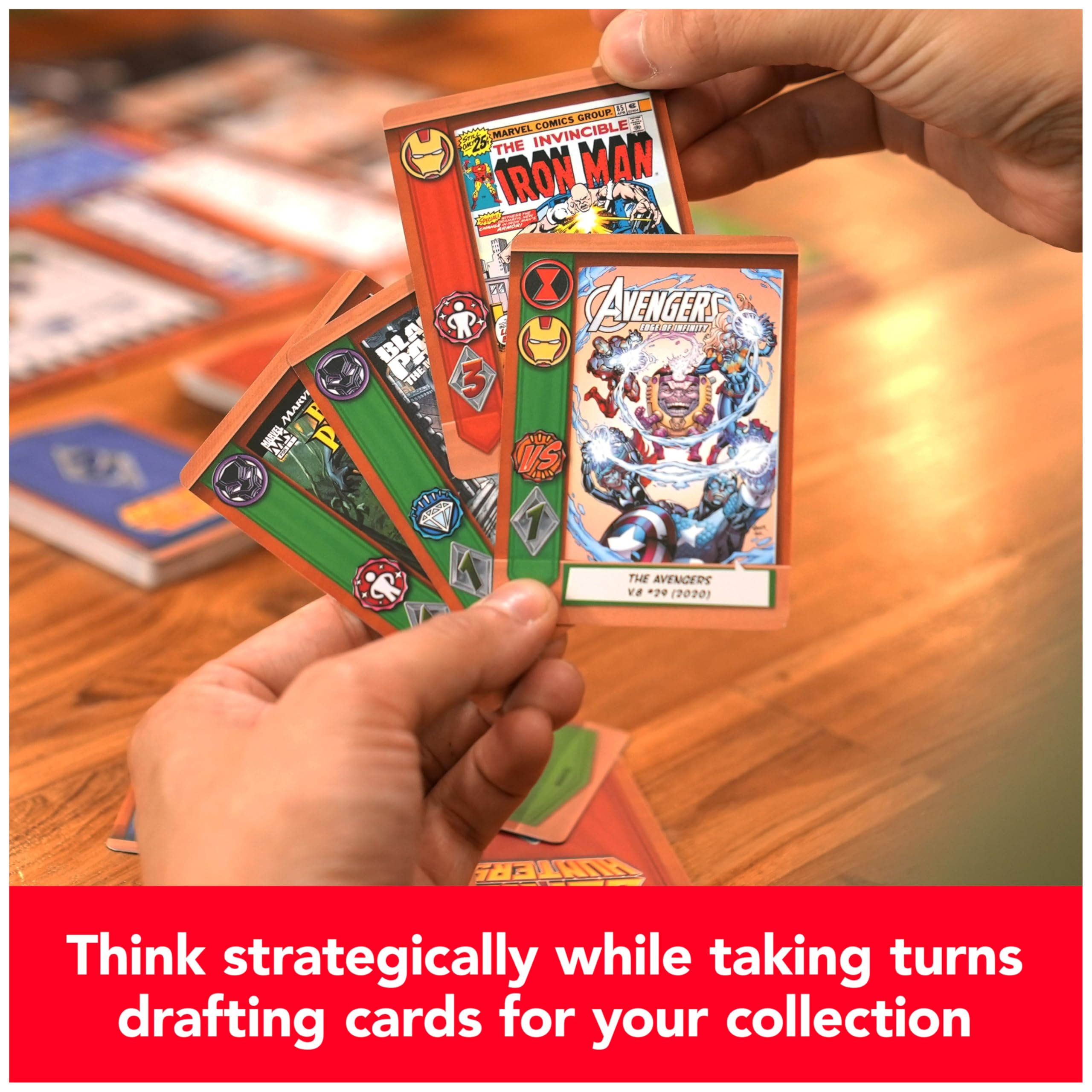 Foto 4 pulgar | Juego De Cartas Spin Master Games Marvel Comic Hunters 14+ - Venta Internacional.