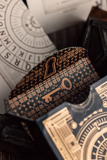 Foto 4 | Juego De Cartas Para Bicicleta Cypher Premium, Negro Con Lámina Dorada - Venta Internacional.