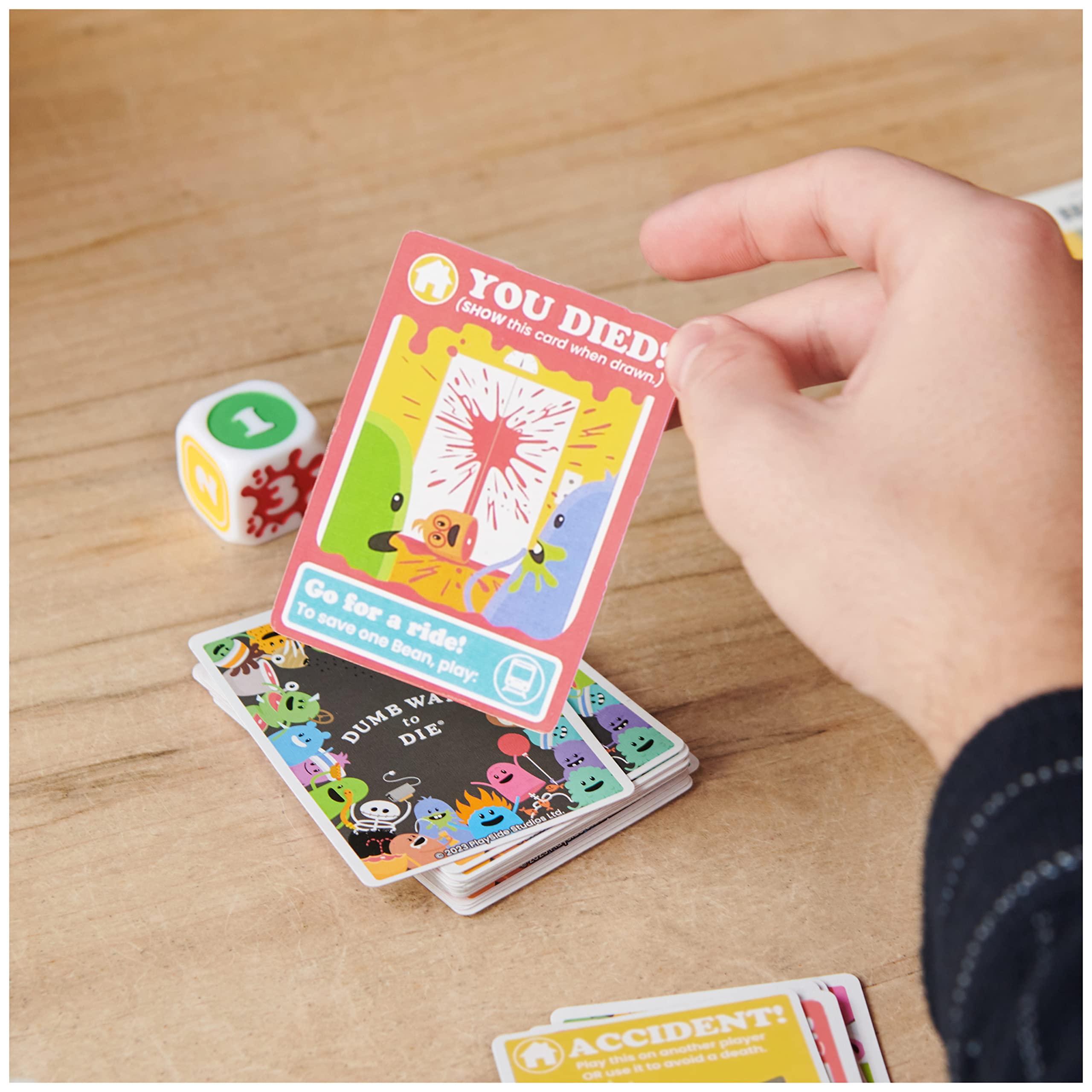 Foto 8 pulgar | Juego De Cartas Spin Master Games Dumb Ways To Die 12+ Years - Venta Internacional.