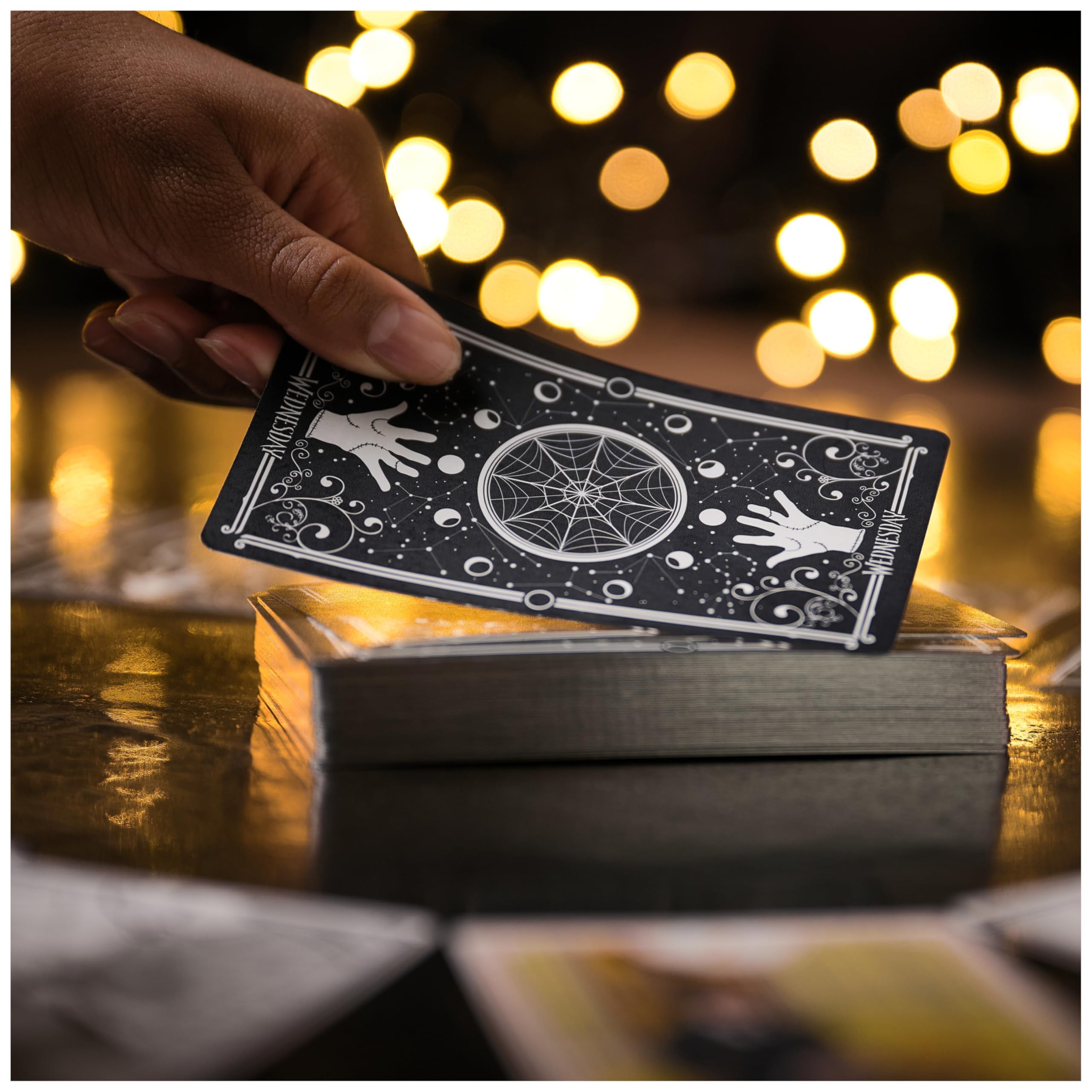 Foto 8 pulgar | Juego De Cartas Spin Master Games Wednesday Premium Foil 10+ - Venta Internacional.