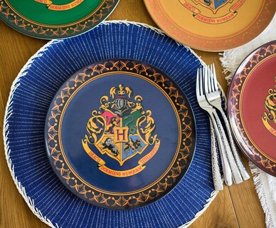 Foto 2 | Juego De Platos Silver Buffalo Harry Potter Con El Escudo De Hogwarts X4 - Venta Internacional.