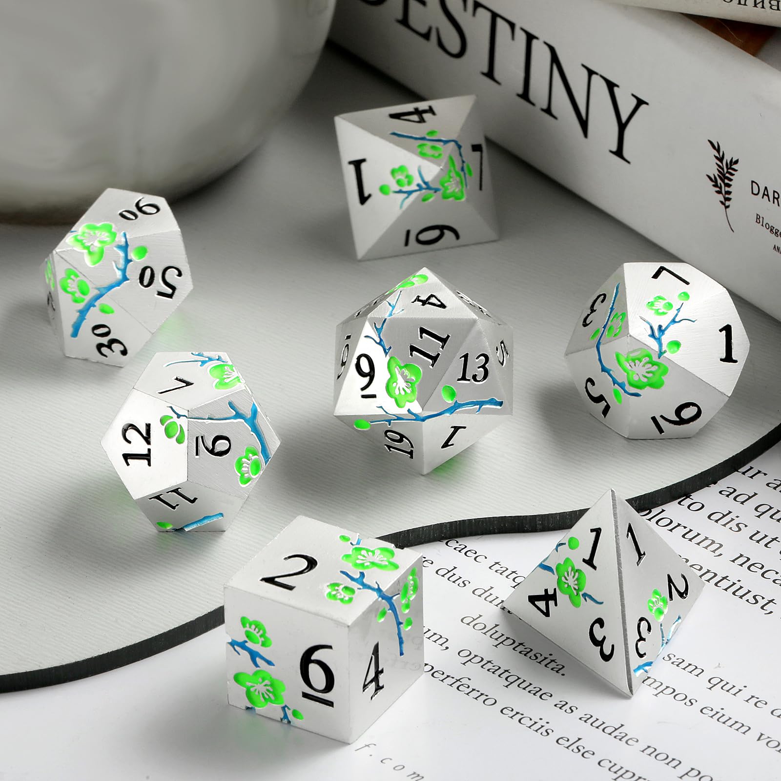 Foto 7 pulgar | Set De Dados Dndnd Que Brilla En Verde Oscuro Con Funda Metálica De 150 Ml - Venta Internacional.