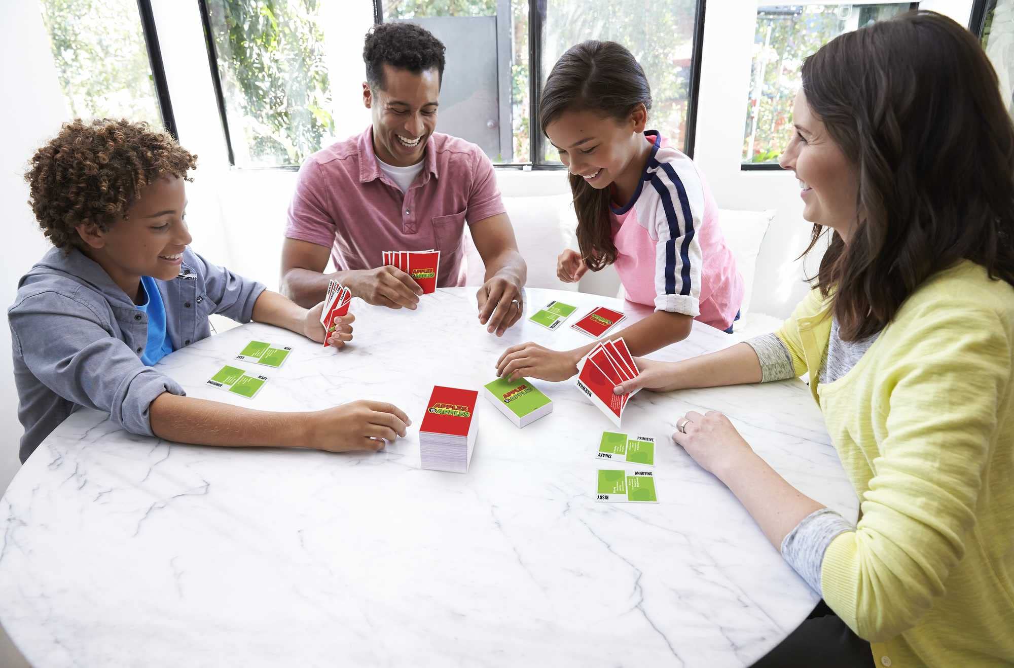 Foto 3 pulgar | Juego De Mesa Mattel Games Apples To Apples Party In A Box - Venta Internacional.