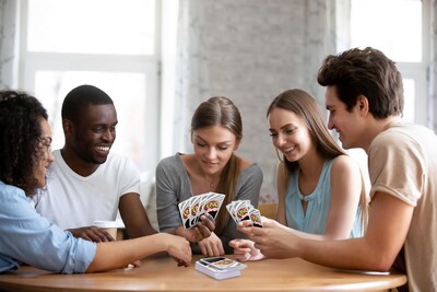 Foto 2 | Juego De Cartas Mattel Games Uno Dare Family Con 3 Categorías - Venta Internacional.
