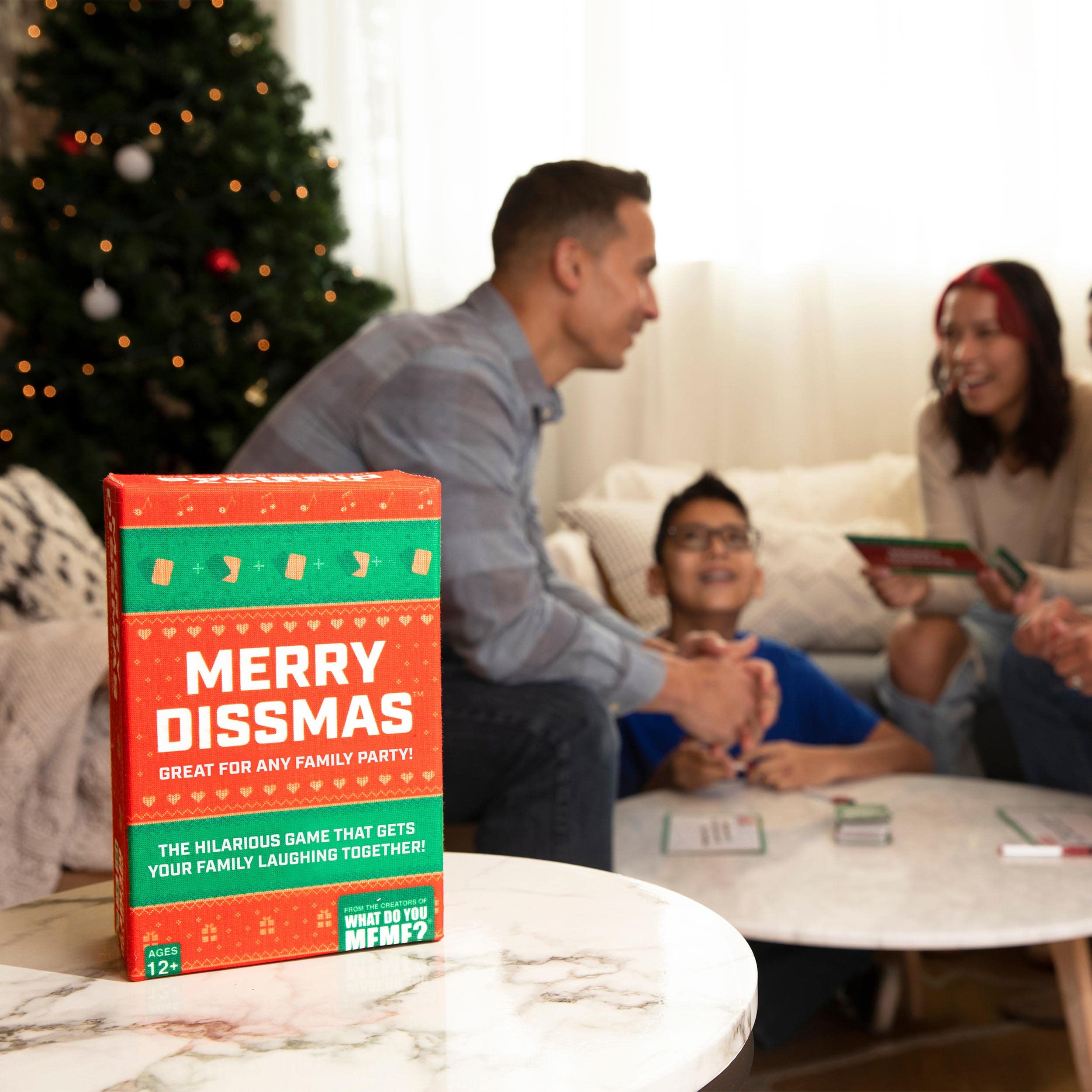 Foto 6 | Juego De Fiesta ¿qué Memes? ¡feliz Familia Dissmas! - Venta Internacional.