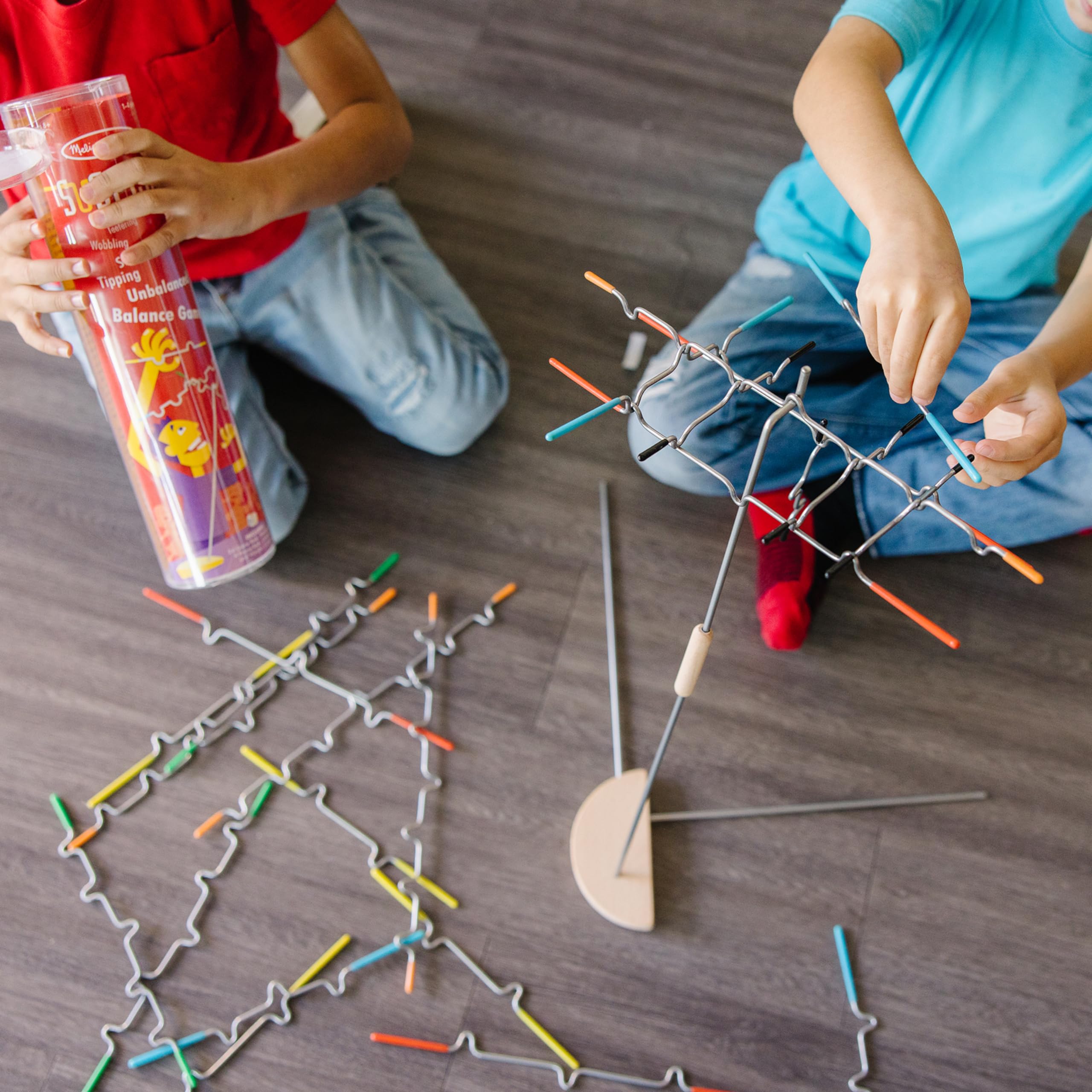 Foto 5 | Game Melissa & Doug Suspend Family, 31 Unidades, Para Niños Mayores De 8 Años - Venta Internacional.