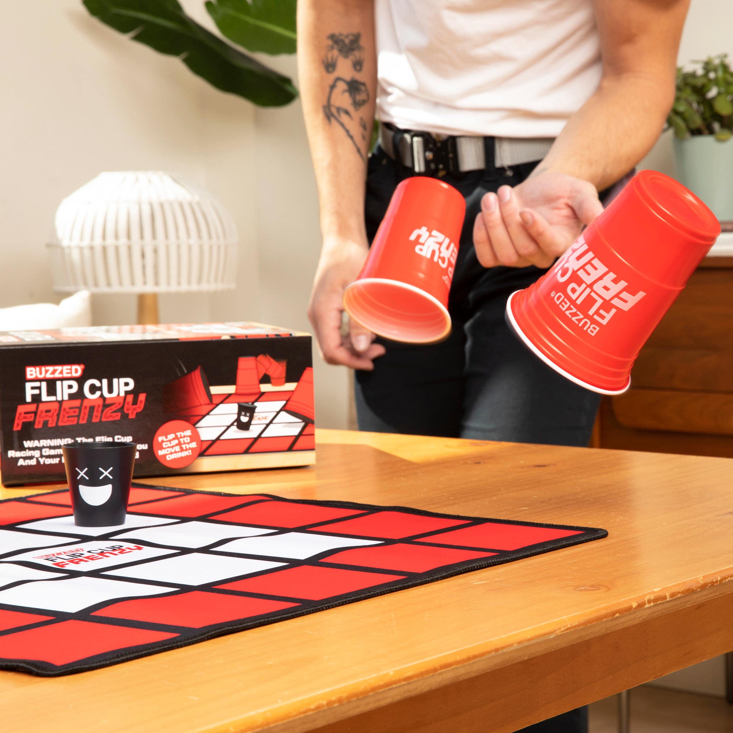 Foto 4 | Juego Para Beber ¿qué Memes? Buzzed Flip Cup Frenzy - Venta Internacional.