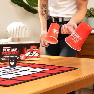 Foto 4 | Juego Para Beber ¿qué Memes? Buzzed Flip Cup Frenzy - Venta Internacional.