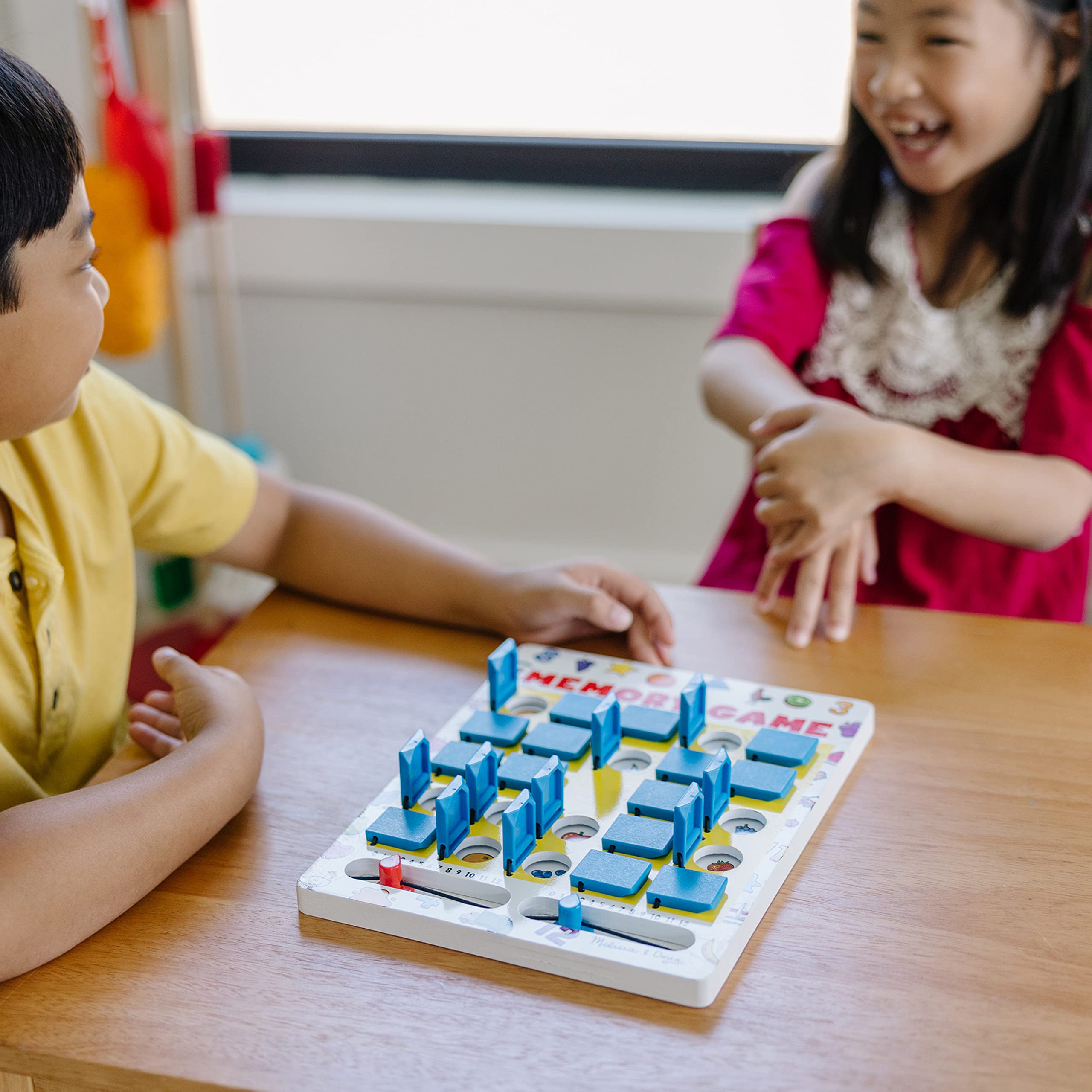Foto 2 | Juego De Memoria Melissa & Doug Flip To Win Travel Con Tabla De Madera - Venta Internacional.