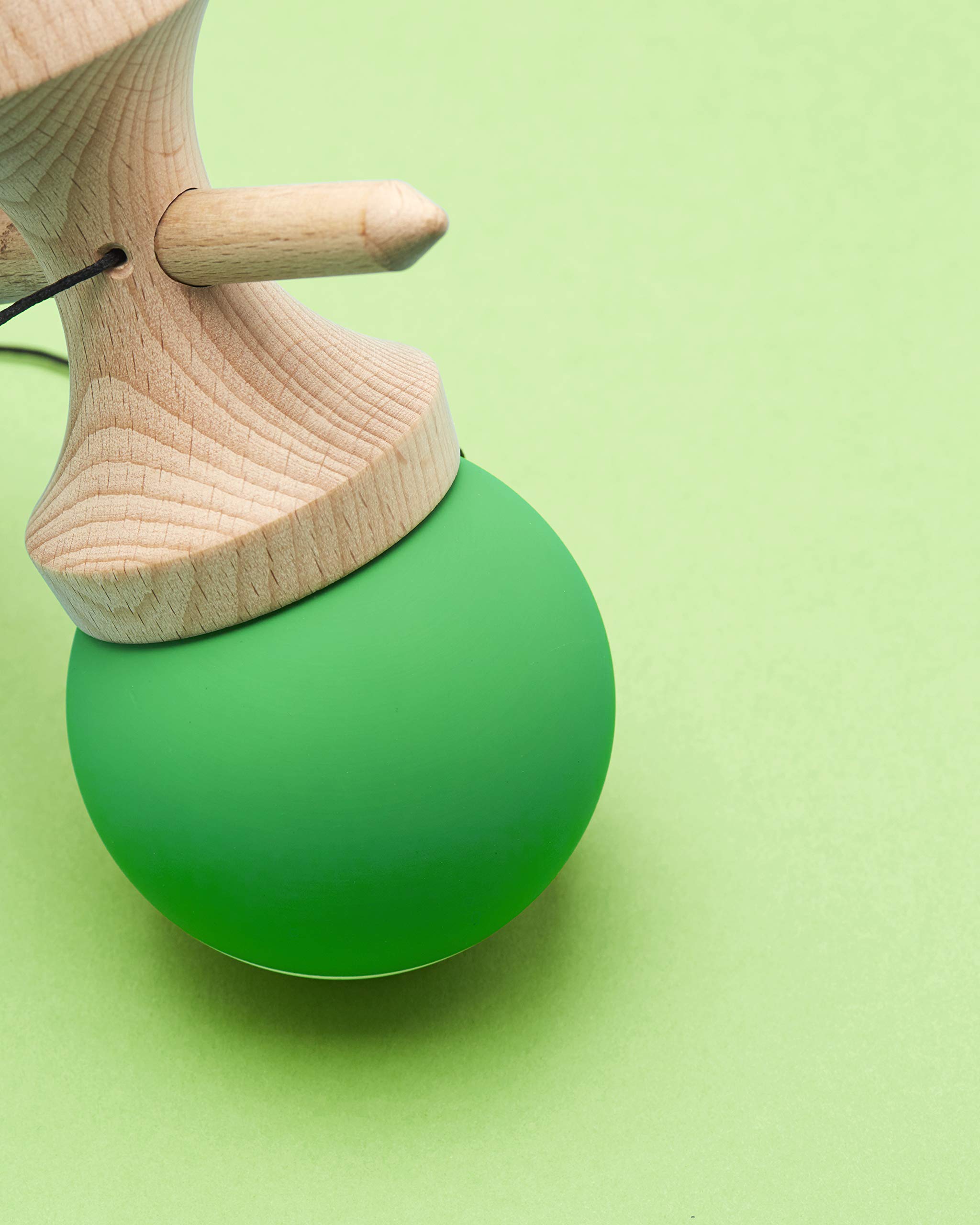 Foto 8 pulgar | Equilibrio De Textura Suave De Color Verde Oscuro Kendama Krom Pop - Venta Internacional.