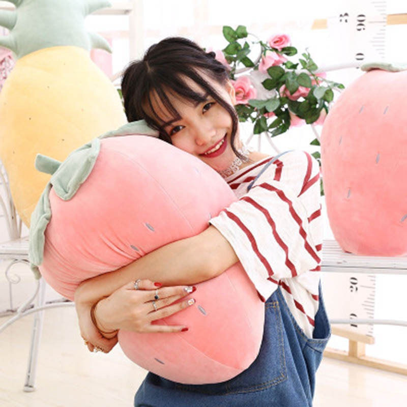 Foto 3 pulgar | Almohada De Felpa League Of Loveliness Lol Strawberry 50 Cm - Venta Internacional.