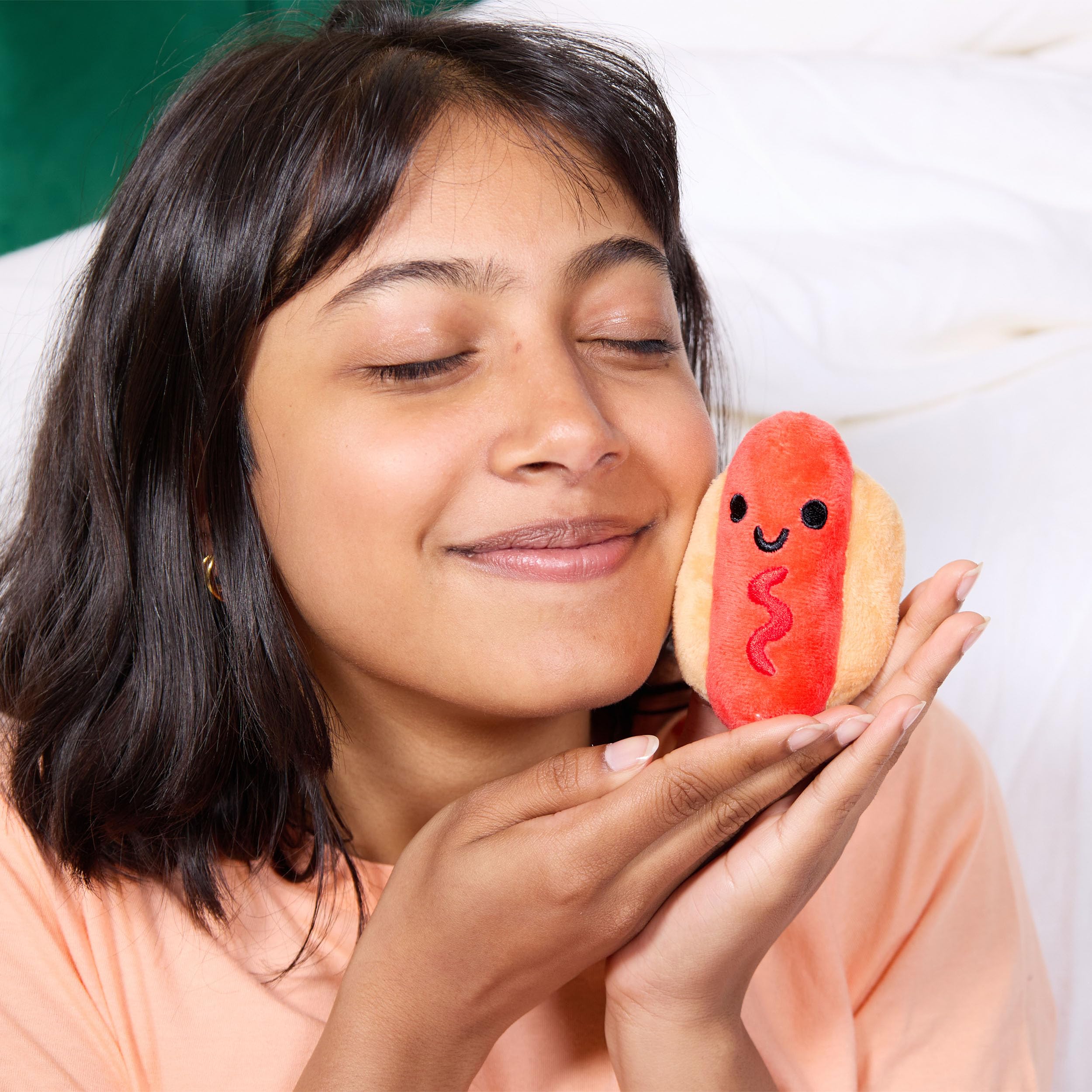 Foto 4 pulgar | Perritos Calientes De Peluche, Apoyo Emocional, ¿qué Memes? Identificable - Venta Internacional.