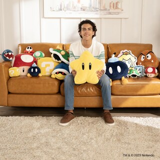 Foto 6 | Mocasines De Peluche Club Mocchi Super Mario Super Star, 38 Cm - Venta Internacional.