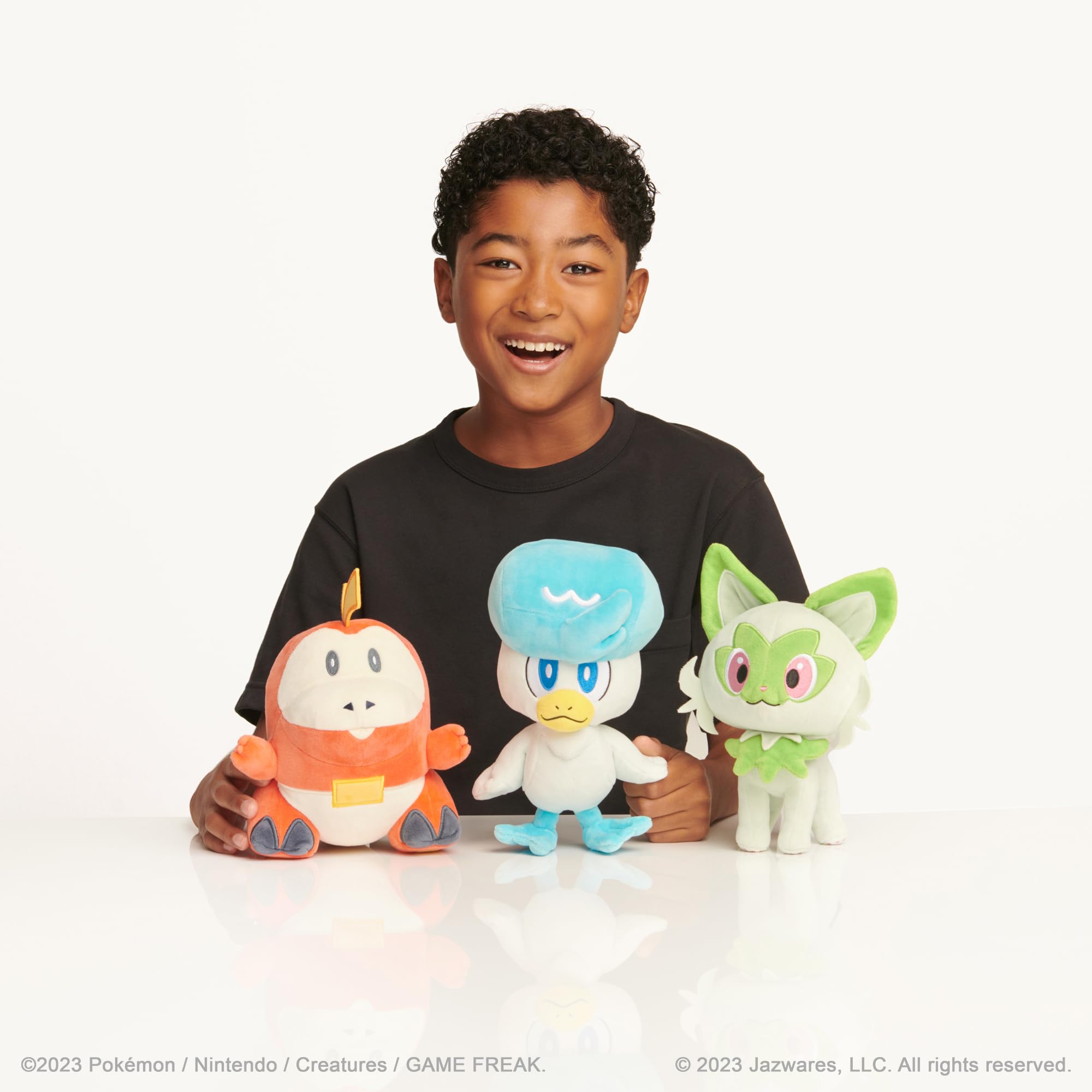 Foto 2 | Peluche Pokémon Paldea First Partner, Paquete De 3 Unidades, 20 Cm, Fuecoco, Quaxly Y Sprigatito - Venta Internacional.