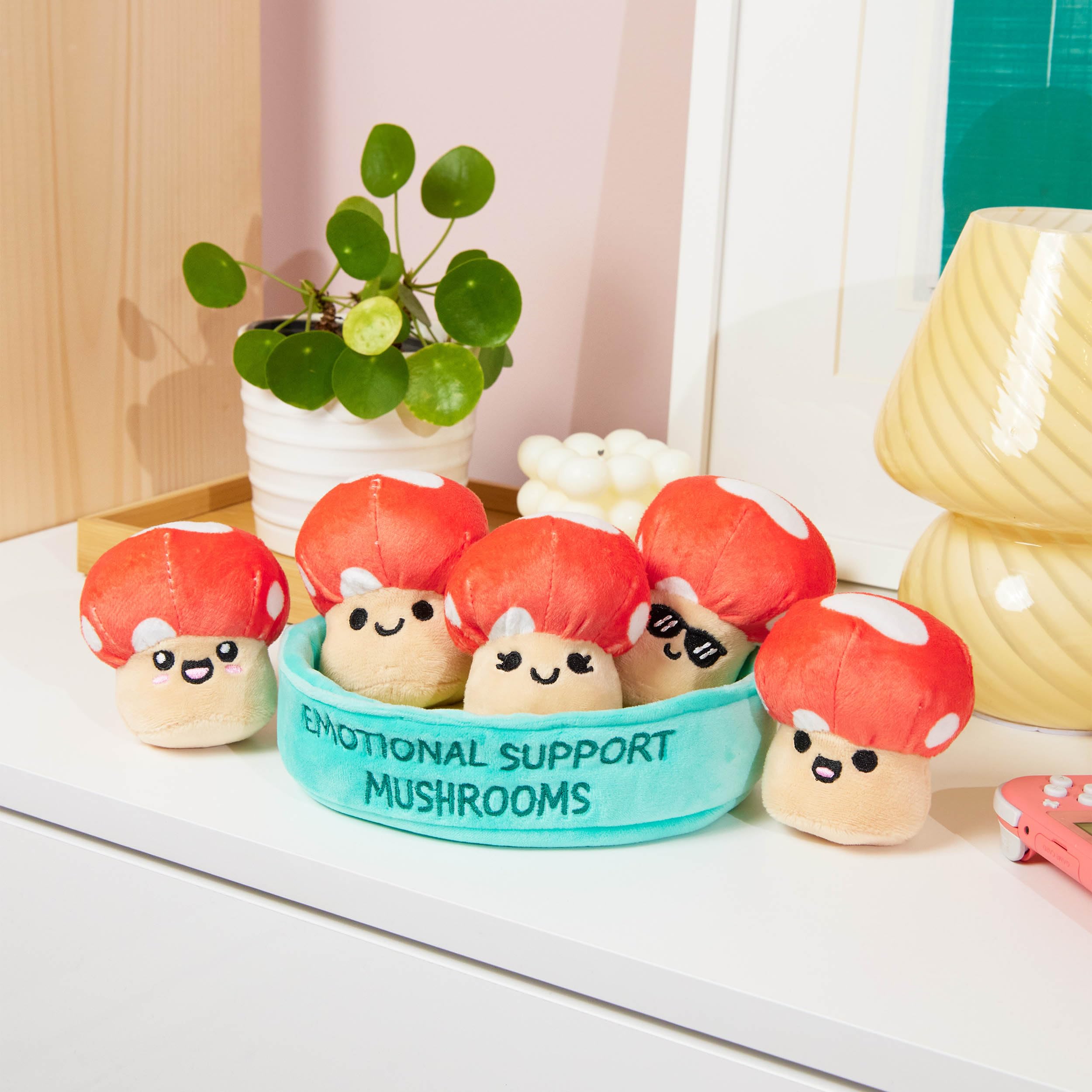 Foto 3 | Decoración De Hongos De Peluche, Apoyo Emocional, ¿qué Memes? - Venta Internacional.