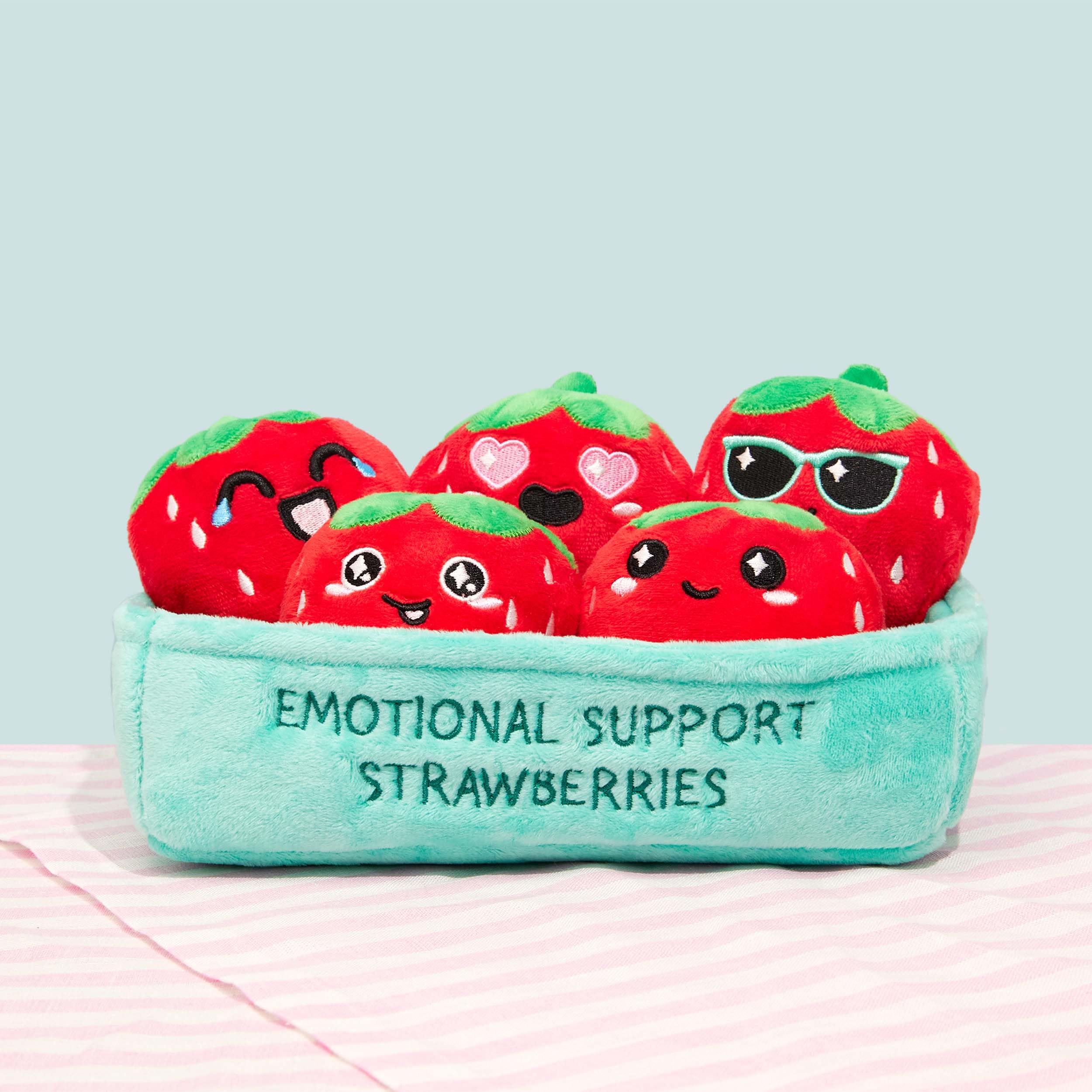 Foto 5 pulgar | Peluche ¿qué Memes? Fresas De Apoyo Emocional - Venta Internacional.