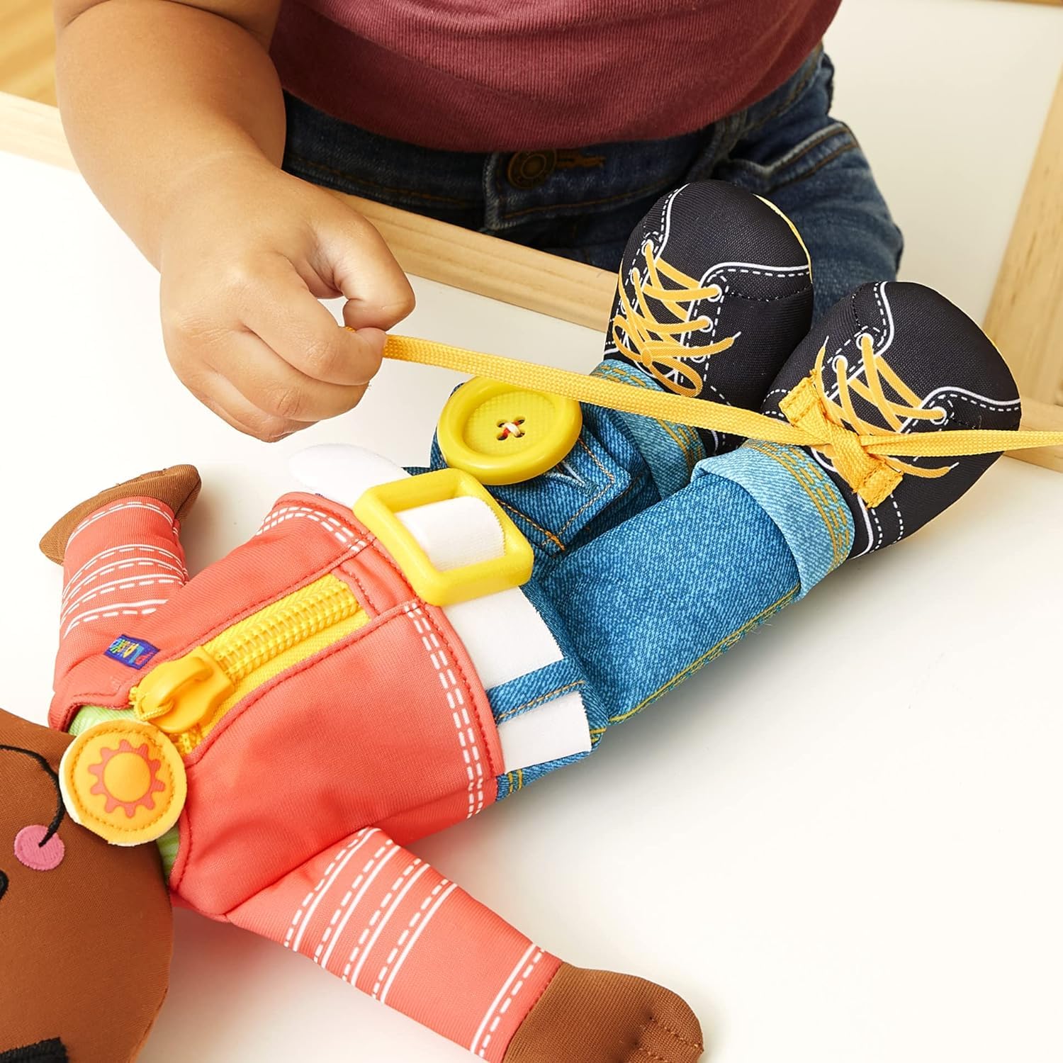 Foto 5 pulgar | Muñeca De Peluche Playskool Dressy Para Niños, Pelo Negro - Venta Internacional.