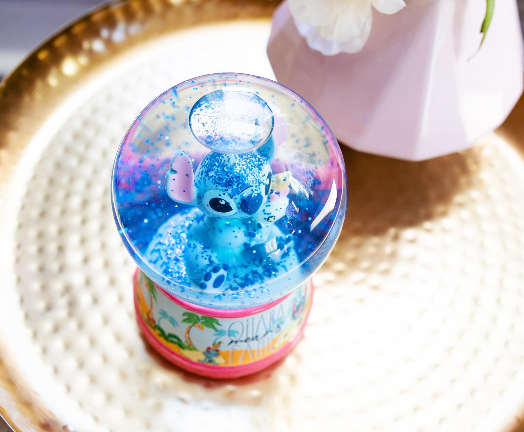 Foto 7 pulgar | Bola De Nieve Disney Lilo & Stitch Ohana Ligh-up De 15 Cm De Altura - Venta Internacional.