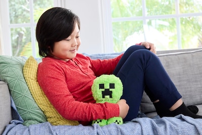 Foto 2 | Peluche Mattel Minecraft Creeper Inspirado En La Película Minecraft Creeper De 20 Cm - Venta Internacional.