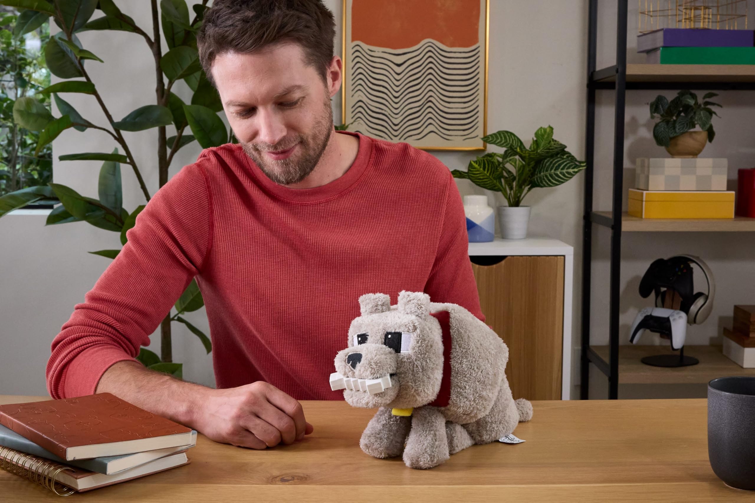 Foto 2 | Juguete De Peluche Mattel Minecraft Dennis The Wolf Con Sonido De Alimentación - Venta Internacional.