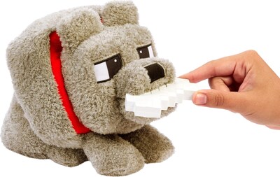 Foto 3 | Juguete De Peluche Mattel Minecraft Dennis The Wolf Con Sonido De Alimentación - Venta Internacional.
